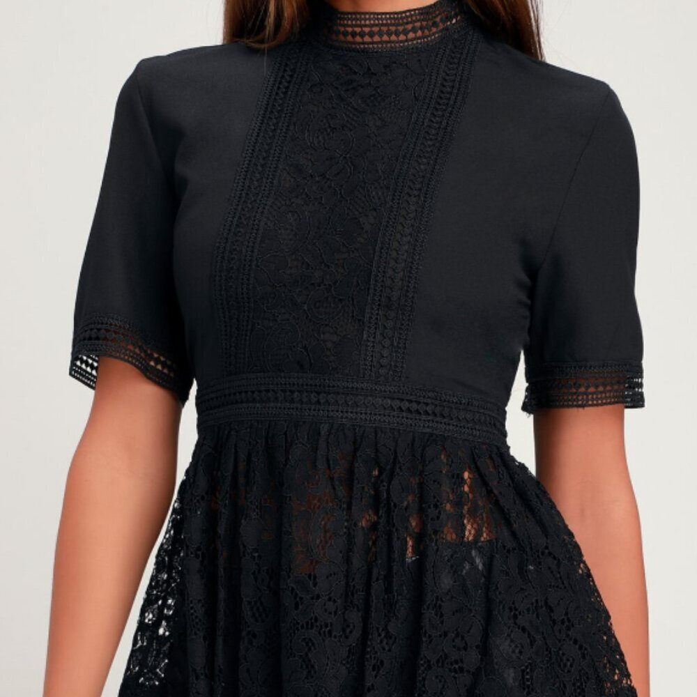 Lulu's Black Lace Elenia Peplum Top